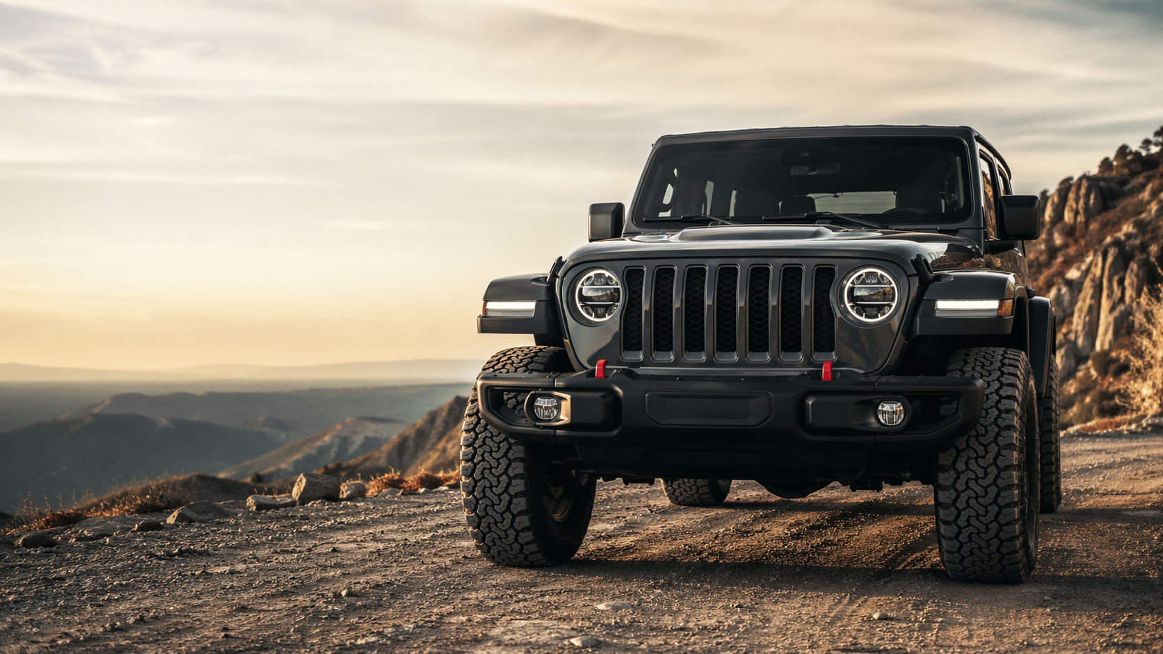 Jeep Wrangler na ciemnym tle